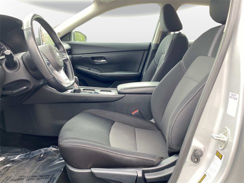 Used 2022 Nissan Sentra SV image 18