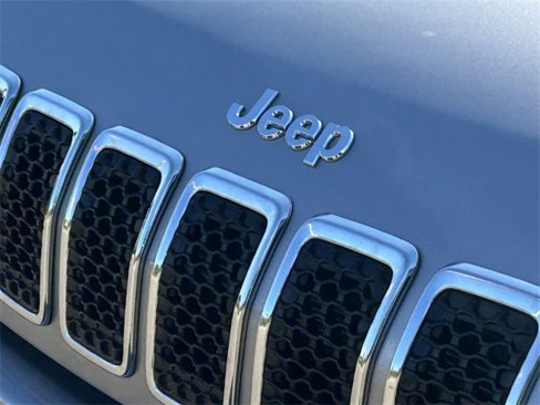 Used 2019 Jeep Cherokee Limited w/ Luxury Group image 27
