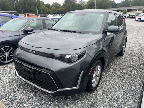 Used 2023 Kia Soul LX w/ Option Group 015 image 1