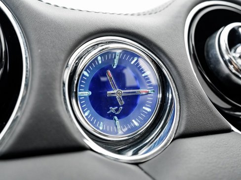 Used 2012 Jaguar XJ L image 17