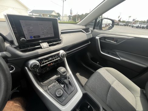 Used 2024 Toyota RAV4 XLE image 13