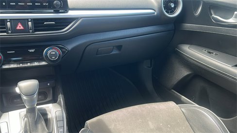 Used 2022 Kia Forte GT-Line w/ GT-Line Premium Package image 18