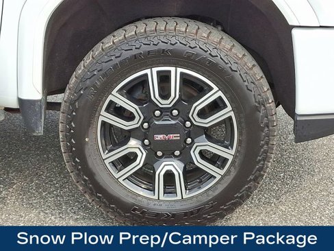 Used 2022 GMC Sierra 2500 AT4 w/ AT4 Premium Plus Package image 11