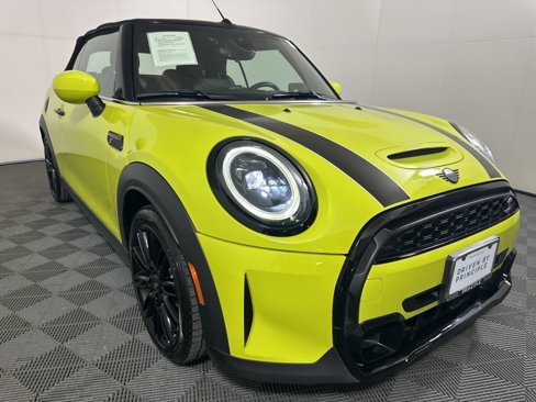 Certified 2022 MINI Cooper S image 3