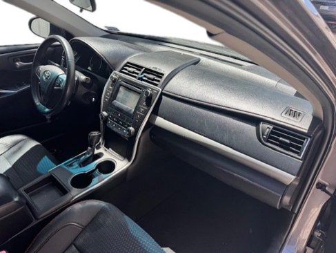 Used 2015 Toyota Camry SE image 13