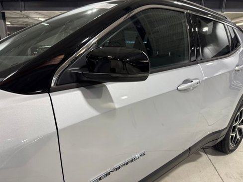 New 2025 Jeep Compass Limited w/ Sun and Sound Group image 4