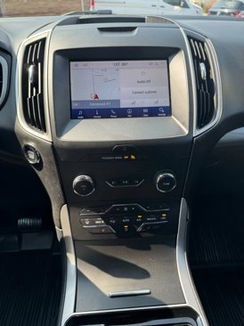 Used 2020 Ford Edge SEL image 28