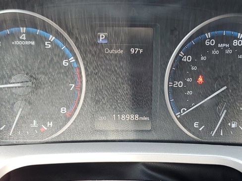 Used 2018 Toyota RAV4 LE image 22