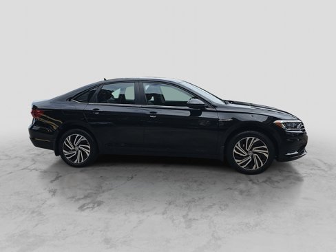Used 2021 Volkswagen Jetta SEL image 4