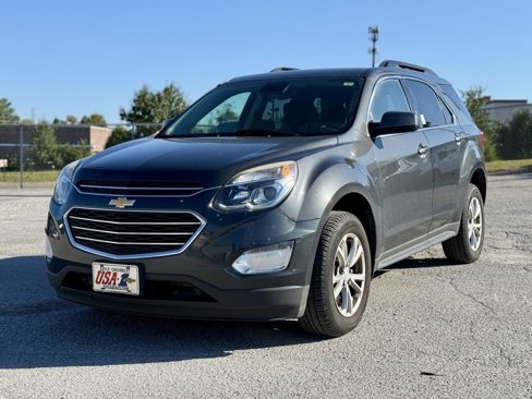 Used 2017 Chevrolet Equinox LT w/ Convenience Package image 2