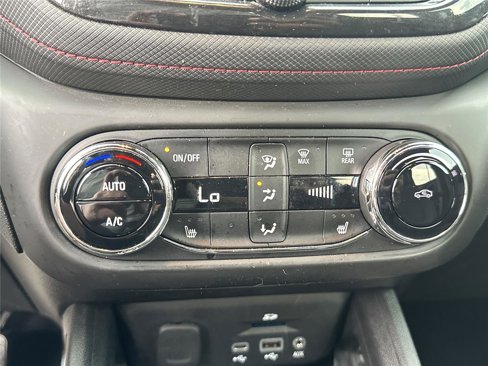 Used 2023 Chevrolet TrailBlazer RS w/ Sun and Liftgate Package image 8