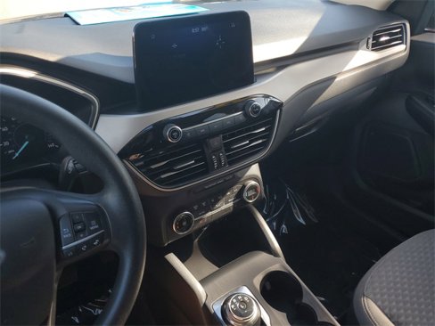 Used 2020 Ford Escape SE image 22
