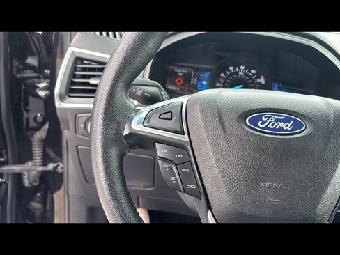 Used 2022 Ford Edge Titanium image 14
