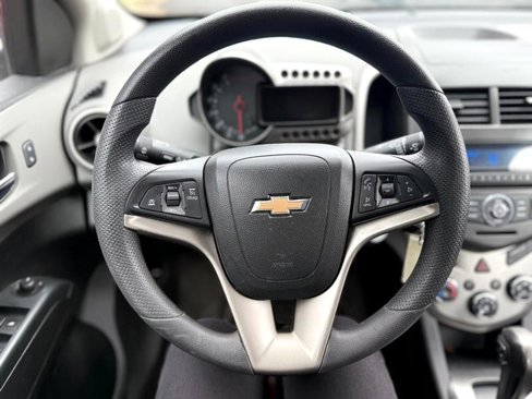 Used 2015 Chevrolet Sonic LT image 20