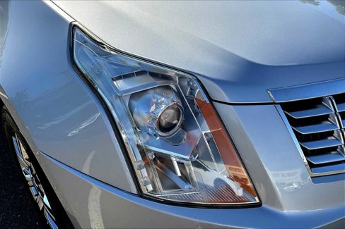Used 2015 Cadillac SRX Luxury image 27