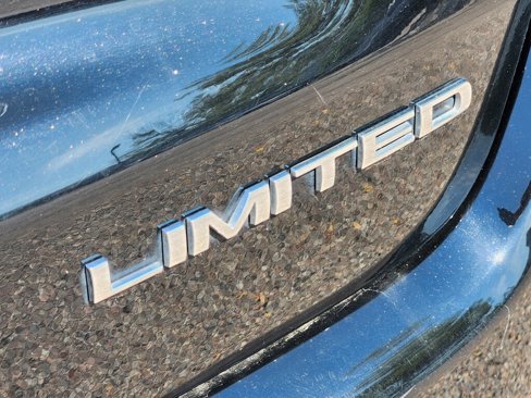 Used 2022 Jeep Compass Limited w/ Elite Group image 11