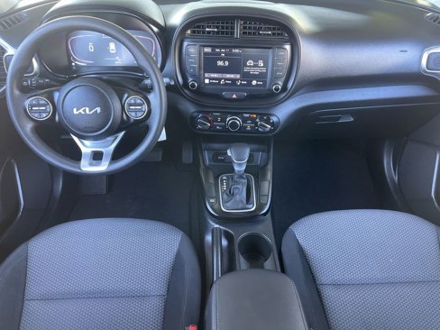 Used 2023 Kia Soul LX w/ Option Group 015 image 18