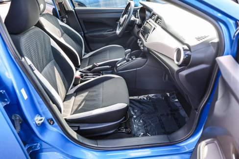 Used 2021 Nissan Versa SV image 6