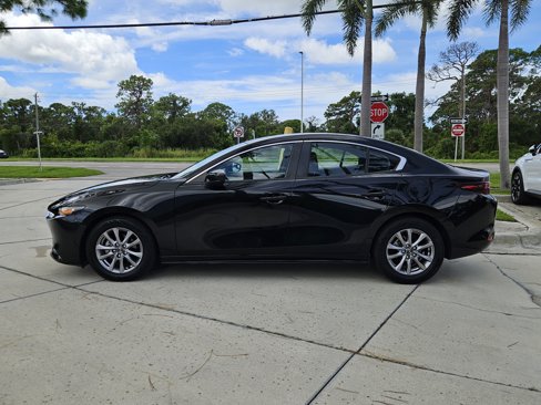 Used 2021 MAZDA MAZDA3 Sedan image 4