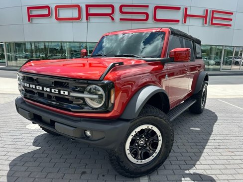 Used 2022 Ford Bronco Outer Banks w/ Sasquatch Package image 1
