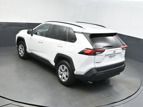Used 2020 Toyota RAV4 LE image 30