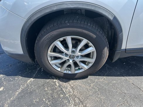 Used 2019 Nissan Rogue S w/ Special Edition Package image 34
