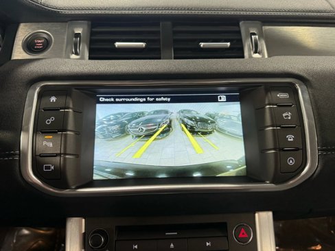 Used 2016 Land Rover Range Rover Evoque SE Premium image 18