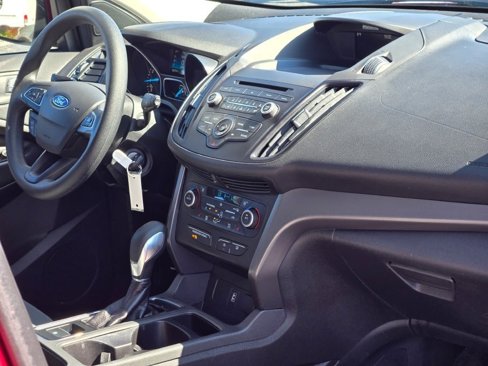 Used 2018 Ford Escape SE image 6