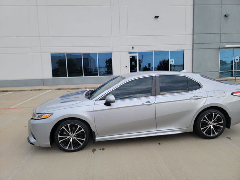 Used 2020 Toyota Camry SE image 14