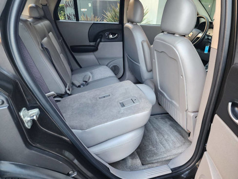 Used 2005 Saturn Vue AWD V6 w/ Comfort Pkg image 40