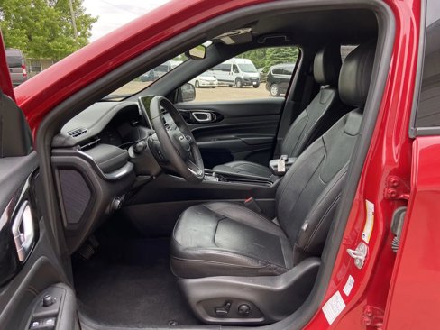 Used 2023 Jeep Compass Limited image 7
