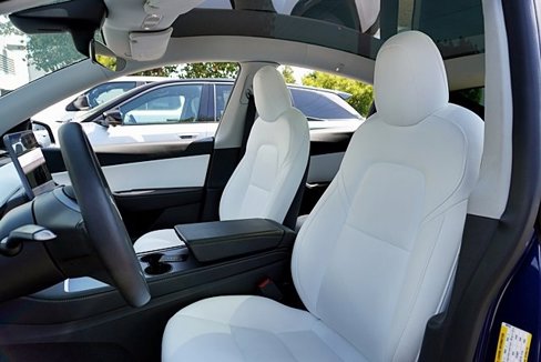 Used 2022 Tesla Model Y Performance image 16