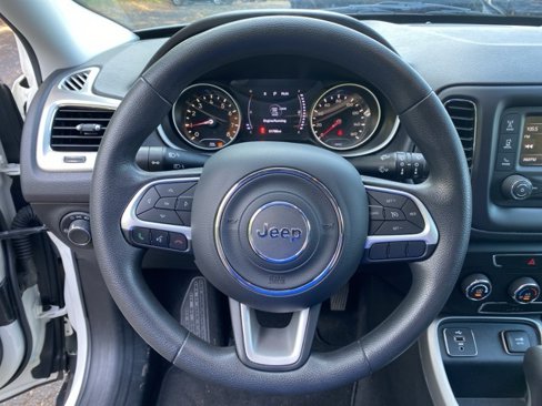 Used 2018 Jeep Compass Sport image 12