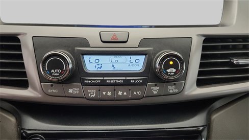 Used 2016 Honda Odyssey SE image 16
