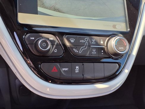 Used 2021 Chevrolet Bolt LT image 7
