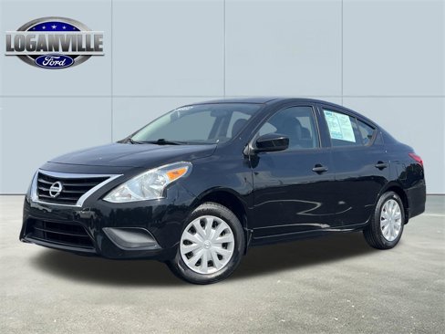 Used 2018 Nissan Versa S image 1