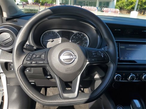 Used 2024 Nissan Kicks S image 20