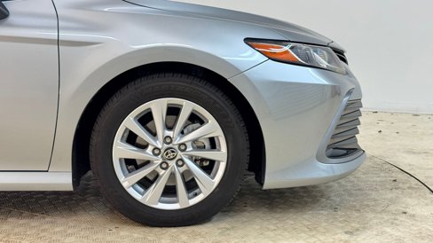 Used 2023 Toyota Camry LE image 12