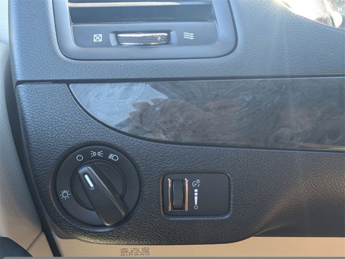 Used 2019 Dodge Grand Caravan SXT image 23