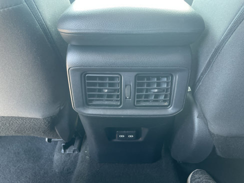 Used 2022 Toyota RAV4 XLE image 29