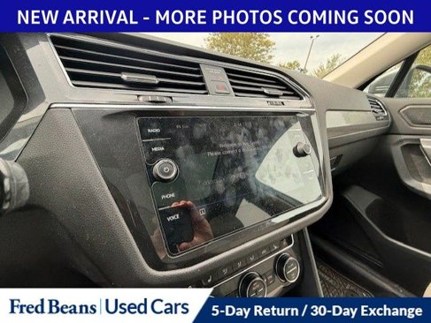 Used 2019 Volkswagen Tiguan SE w/ Panoramic Sunroof Package image 16