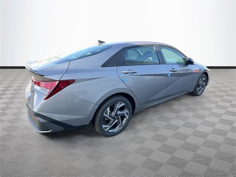 New 2025 Hyundai Elantra Sport image 7