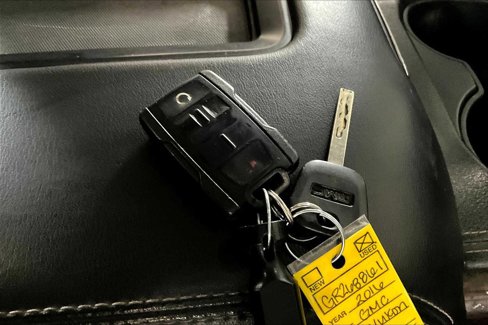 Used 2016 GMC Yukon XL SLE w/ Convenience Package image 14