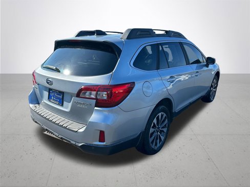 Used 2017 Subaru Outback 2.5i Limited image 7