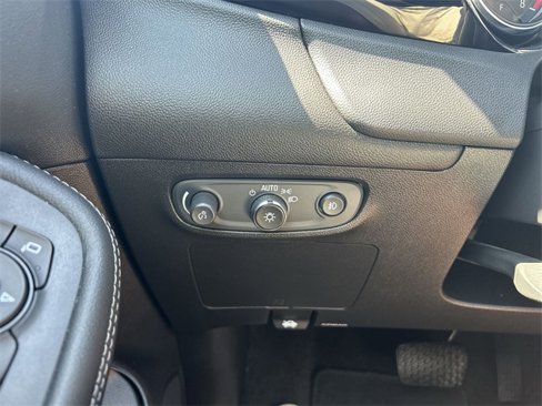 Used 2021 Buick Encore GX Preferred image 33