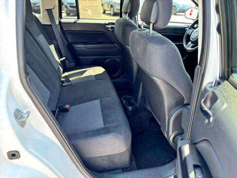 Used 2013 Jeep Compass Latitude image 22