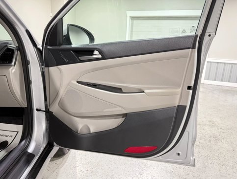 Used 2018 Hyundai Tucson SEL w/ Cargo Package image 13