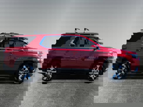 Used 2021 Chevrolet Traverse LT w/ LT Premium Package image 6