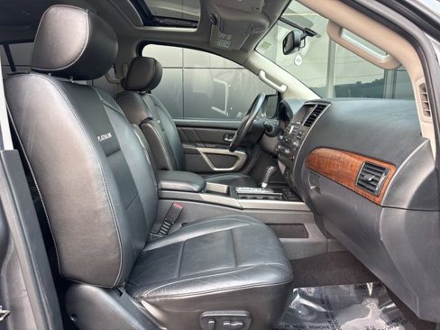 Used 2015 Nissan Armada Platinum image 37