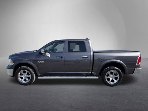 Used 2016 RAM 1500 Laramie w/ Convenience Group image 8